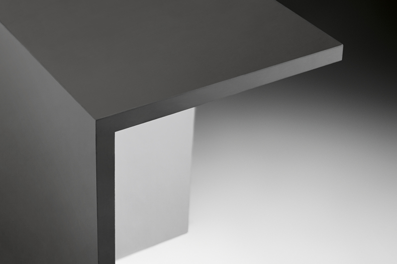 Empty Floor & Table image 10