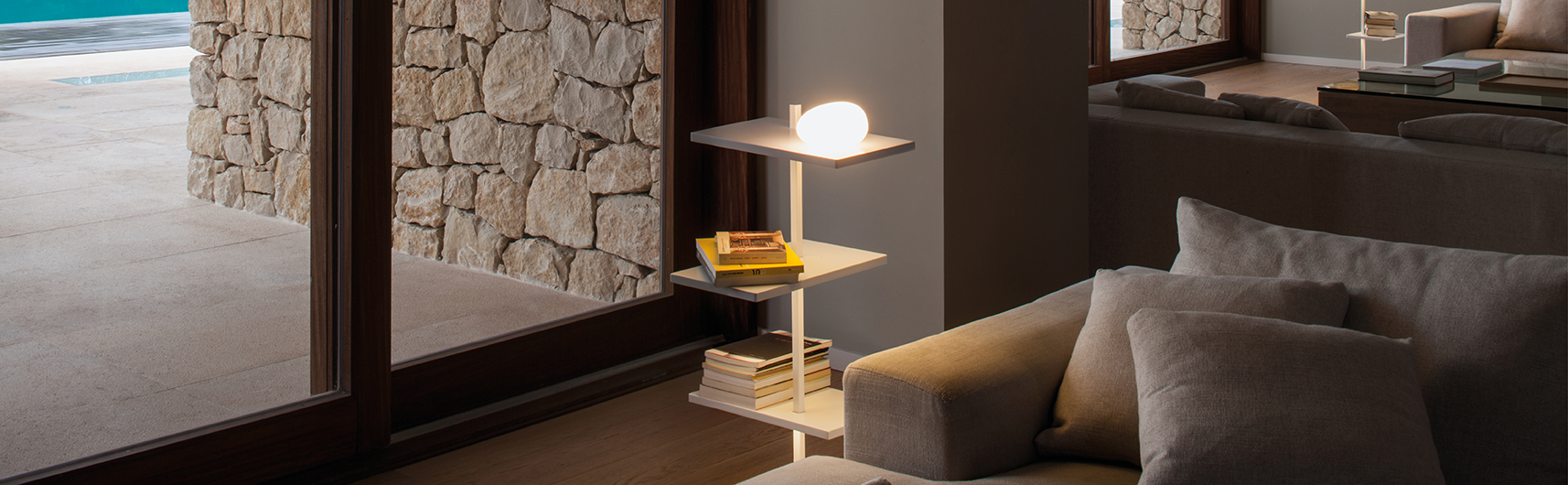 Suite Floor & Table image 3